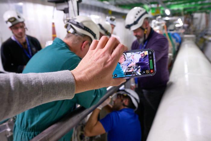 Installation of the Beam Gas Curtain on the LHC (Image: CERN / Maximilien Brice).